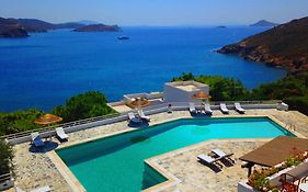 Patmos Paradise Hotel  3*